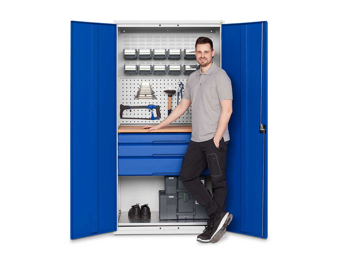 ציוד מוסך בהתאמה אישית עם לוחות מחוררים מסוג perfo ועוד