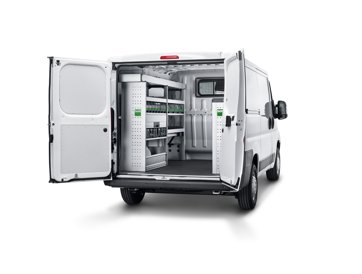 קיבוע המטען במערכת האבזור לרכב Peugeot Boxer